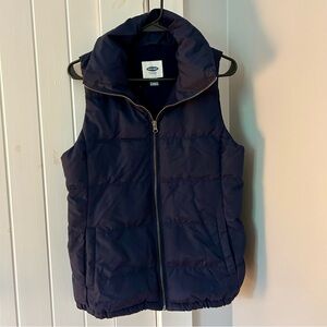 OLD NAVY puffer vest.